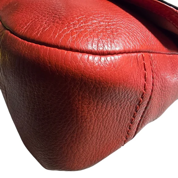 Coach Red Leather Shoulder Bag With Turn Lock - Picture 6 of 8